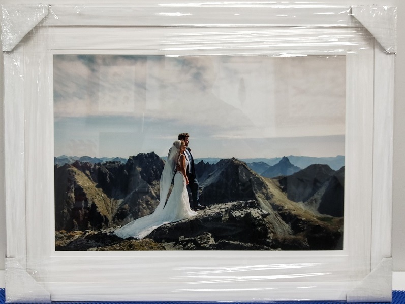 Custom picture frames Hamilton wooden photo frames Tauranga